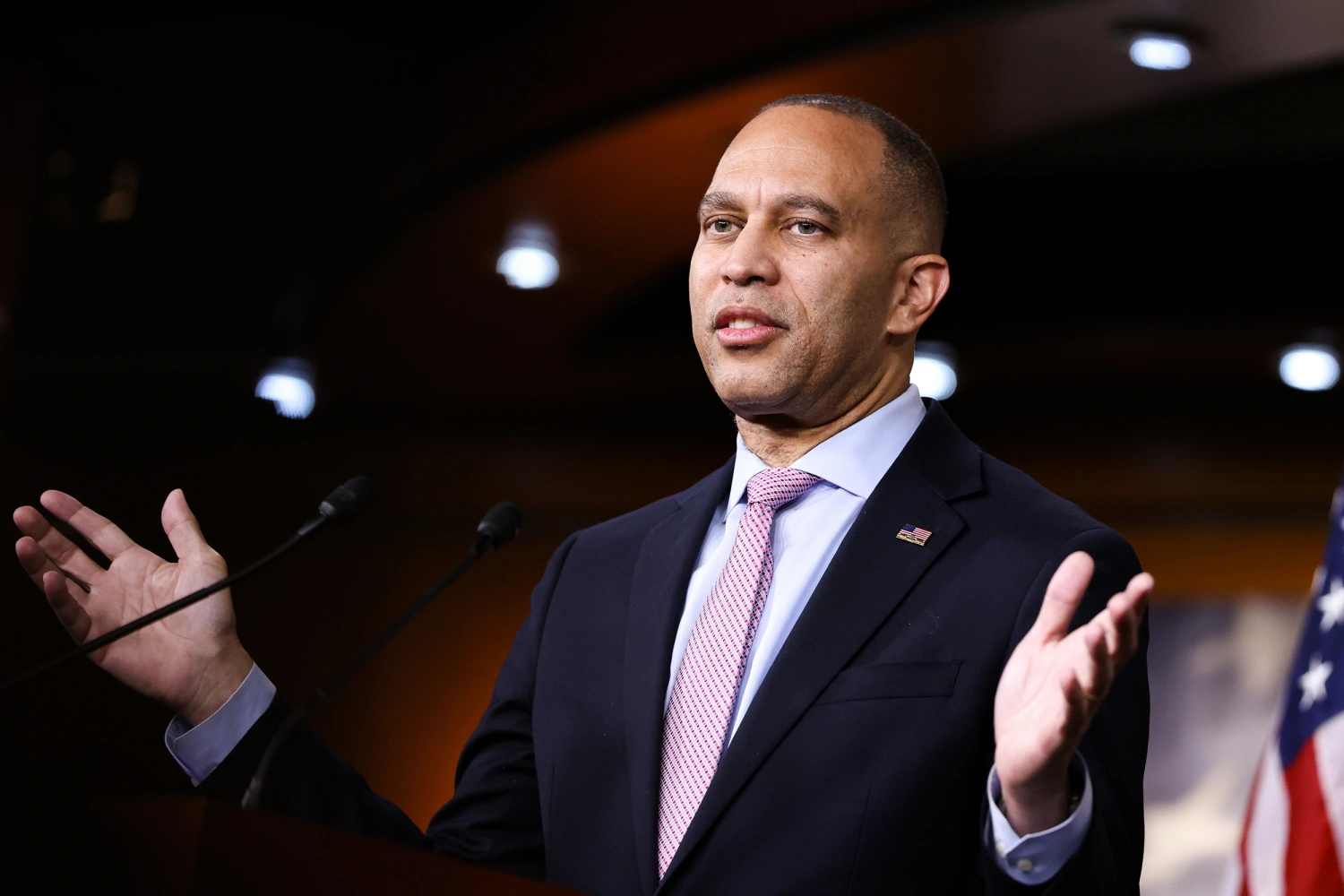 Hakeem Jeffries Sparks Outrage After Threatening Retaliation Against Trump Officials