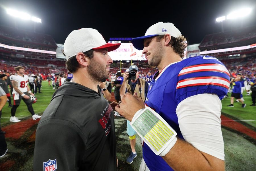 "Josh Allen and Baker Mayfield Face Off in Highly Anticipated 2018 Draft Class Reunion"