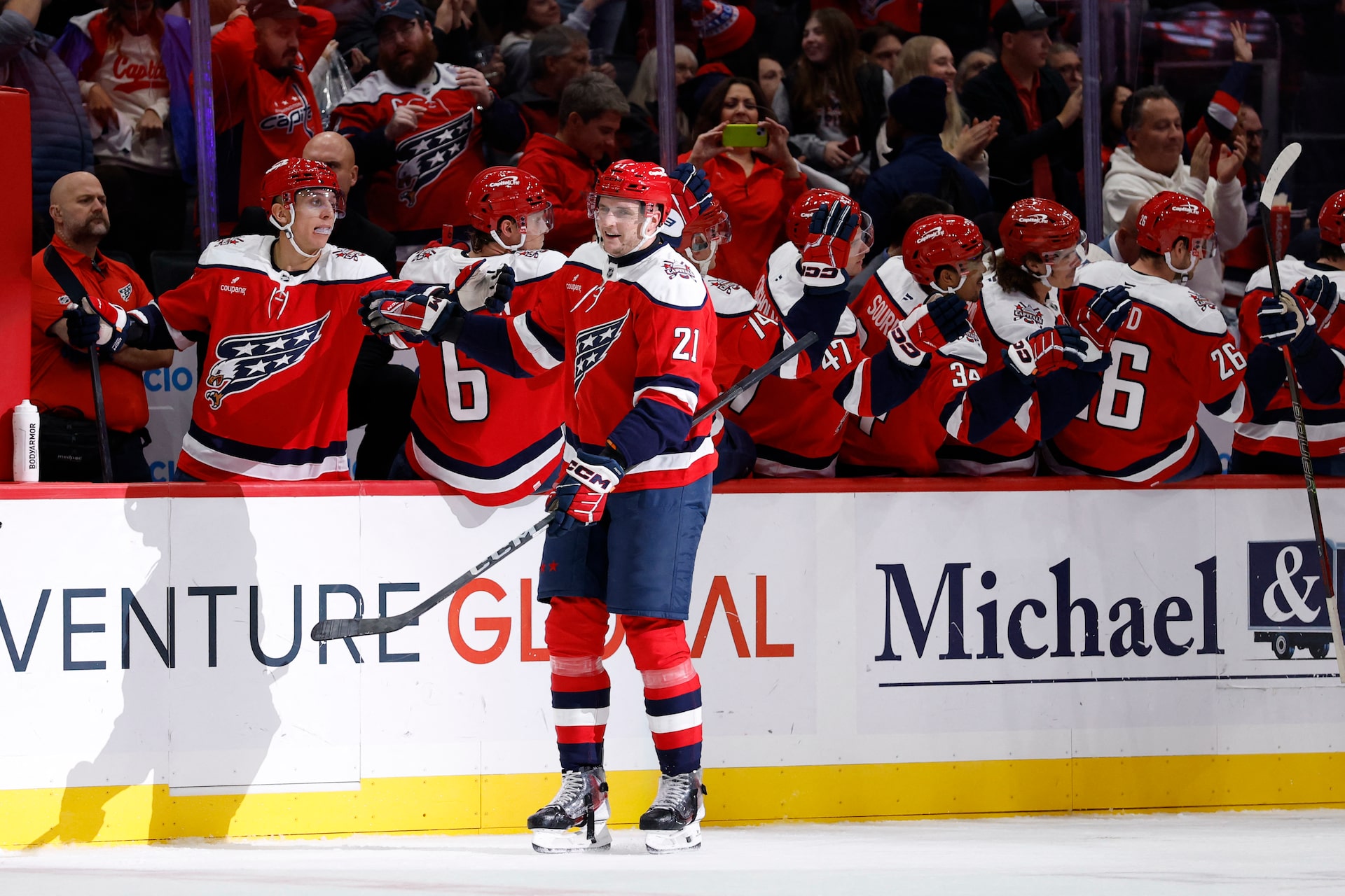 Aaron Glenn’s bizarre war with Jets reporters just hit an embarrassing new low