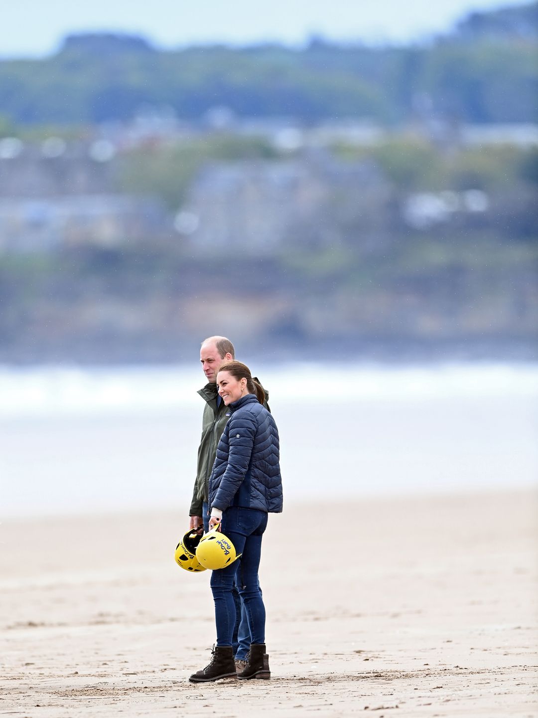 When the Waves Spoke Louder Than the Palace: William, Kate, and the Moment That Stopped Everyone Cold