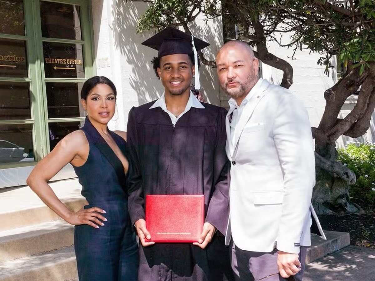 “Toni Braxton surprises son Denim with a brand-new Maybach truck for his graduation: The ultimate ‘proud mom’ move!”