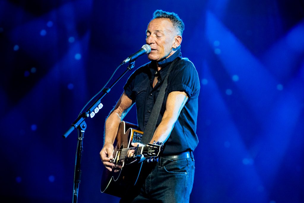 Bruce Springsteen Sings Emotional Duet with Wife Patti in Music Festival