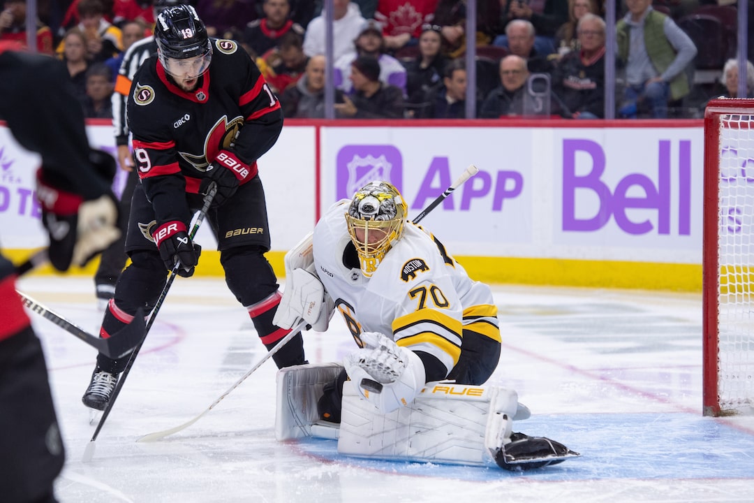 Bruins' winning streak ends after Senators take advantage of several mistakes