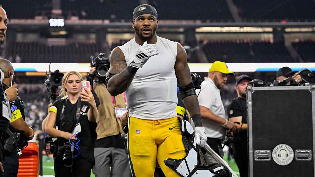 Micah Parsons Claps Back at Colin Cowherd — Packers Star’s Fiery Response Sends Internet Into Frenzy!