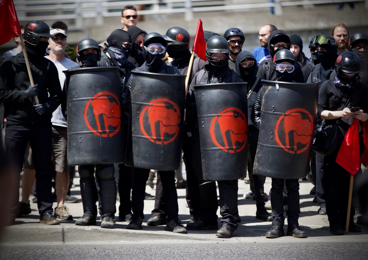 ll.Analysis of Extreme Rhetoric: The Legally Baseless Call to Revoke the Citizenship of Antifa Members
