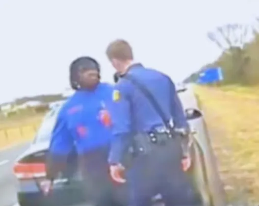 Bodycam Footage Shows Frustrated Officer Issuing Fifteen Warnings During Chaotic Traffic Stop