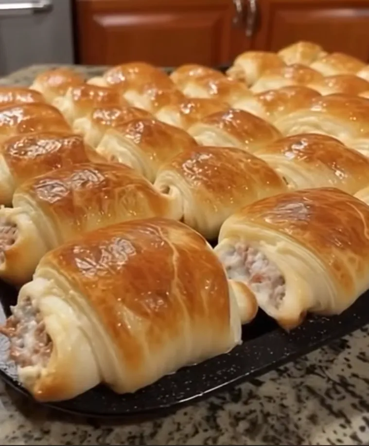 Quick & Tasty Cheesy Sausage Crescent Rolls