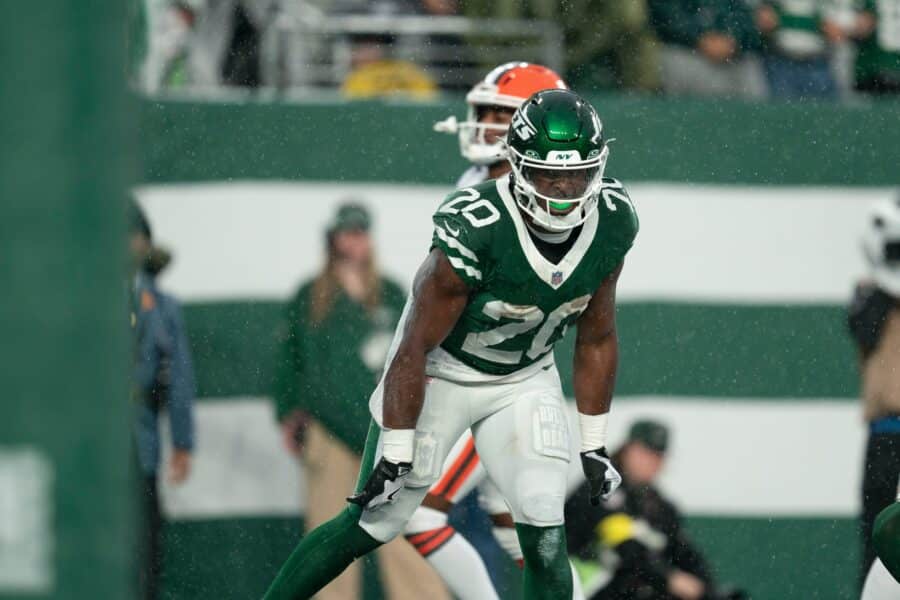 Jets RB Breece Hall Gets Possible $48M News After His Trade to Lions Falls Apart