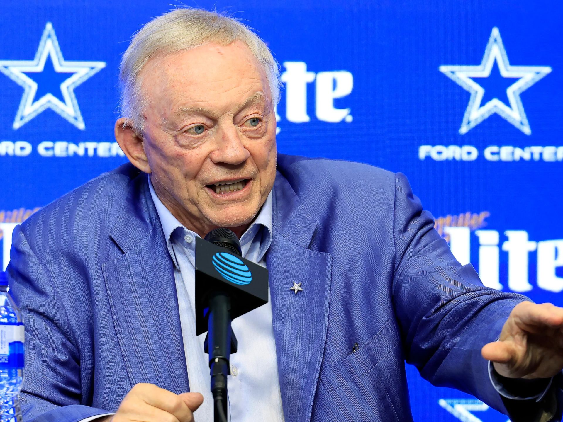 Jerry Jones Just Announced the “All-American Halftime Show”