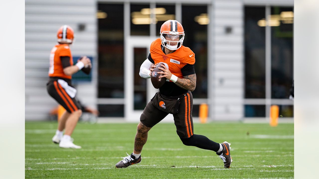 Five starts in, Dillon Gabriel’s “supercomputer” isn’t running as advertised