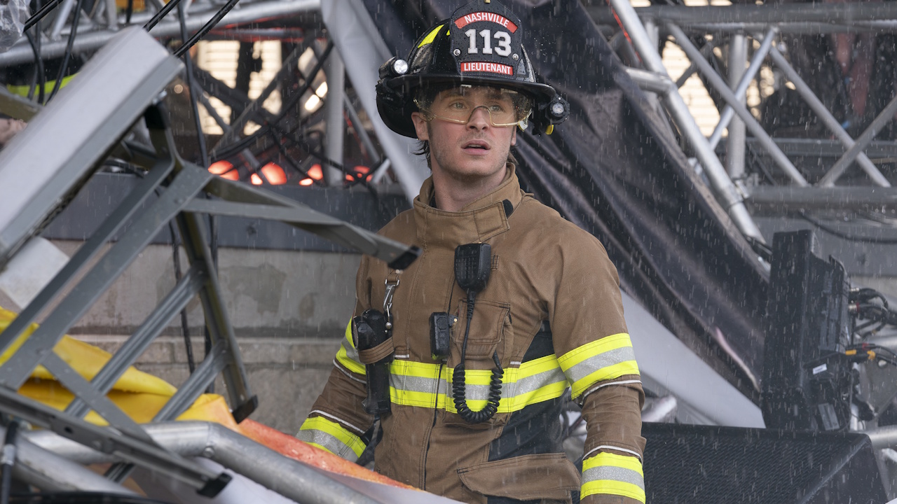 9-1-1’s Absolutely Bonkers Plotlines Finally Got Addressed By The Nashville Showrunner