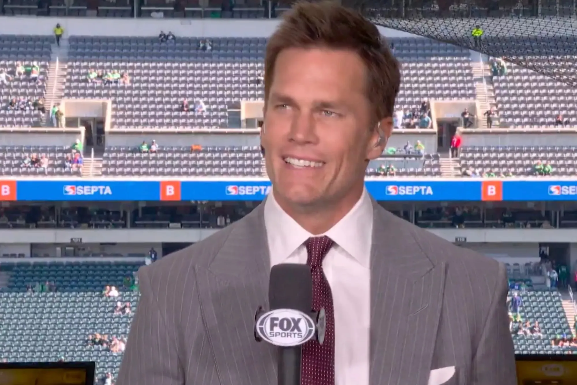 BREAKING: Tom Brady SLAMS Two 49ers Stars for “Disgraceful Play” — Head Coach Kyle Shanahan FIRES BACK After Painful Loss to the Rams!!!