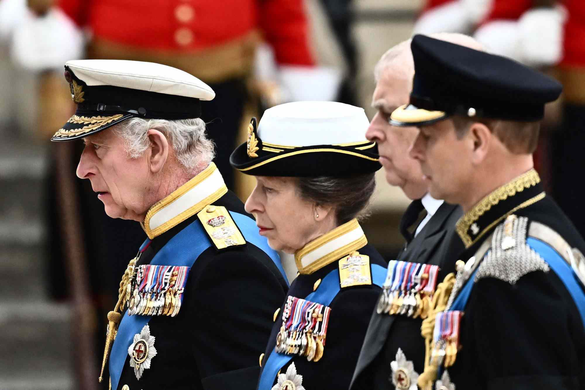 “The Silent Vow: Princess Anne’s Final Promise to Queen Elizabeth II”