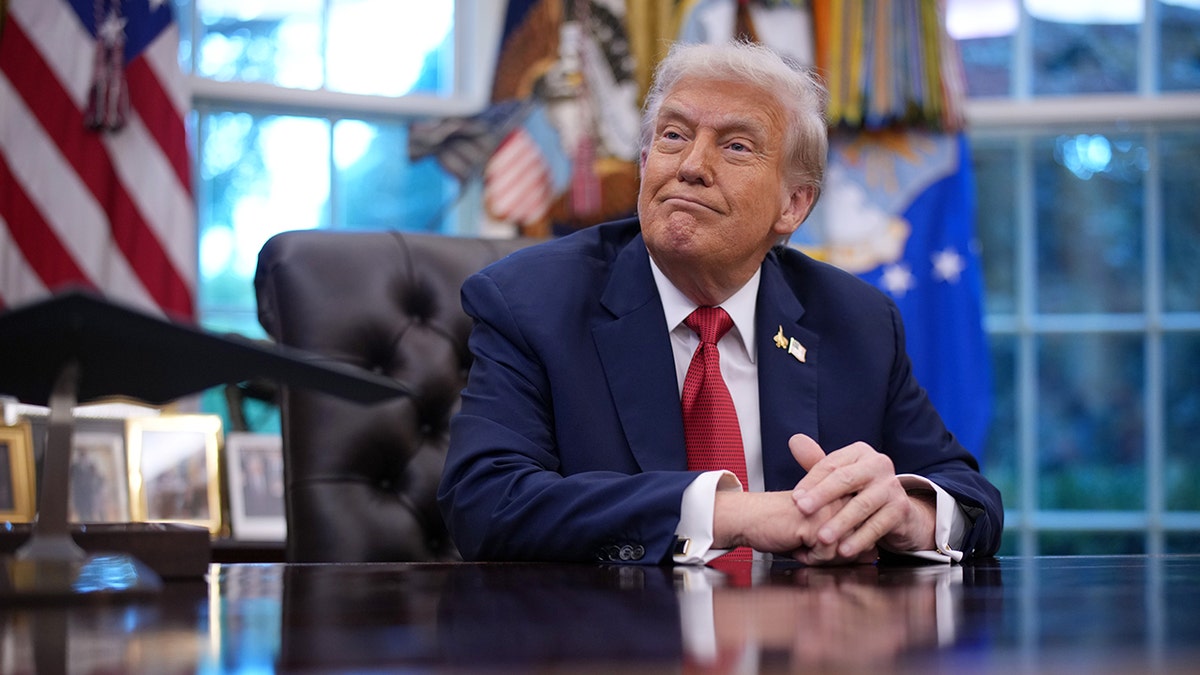 KT. Trump says tariff-funded dividend payments for Americans will begin next year