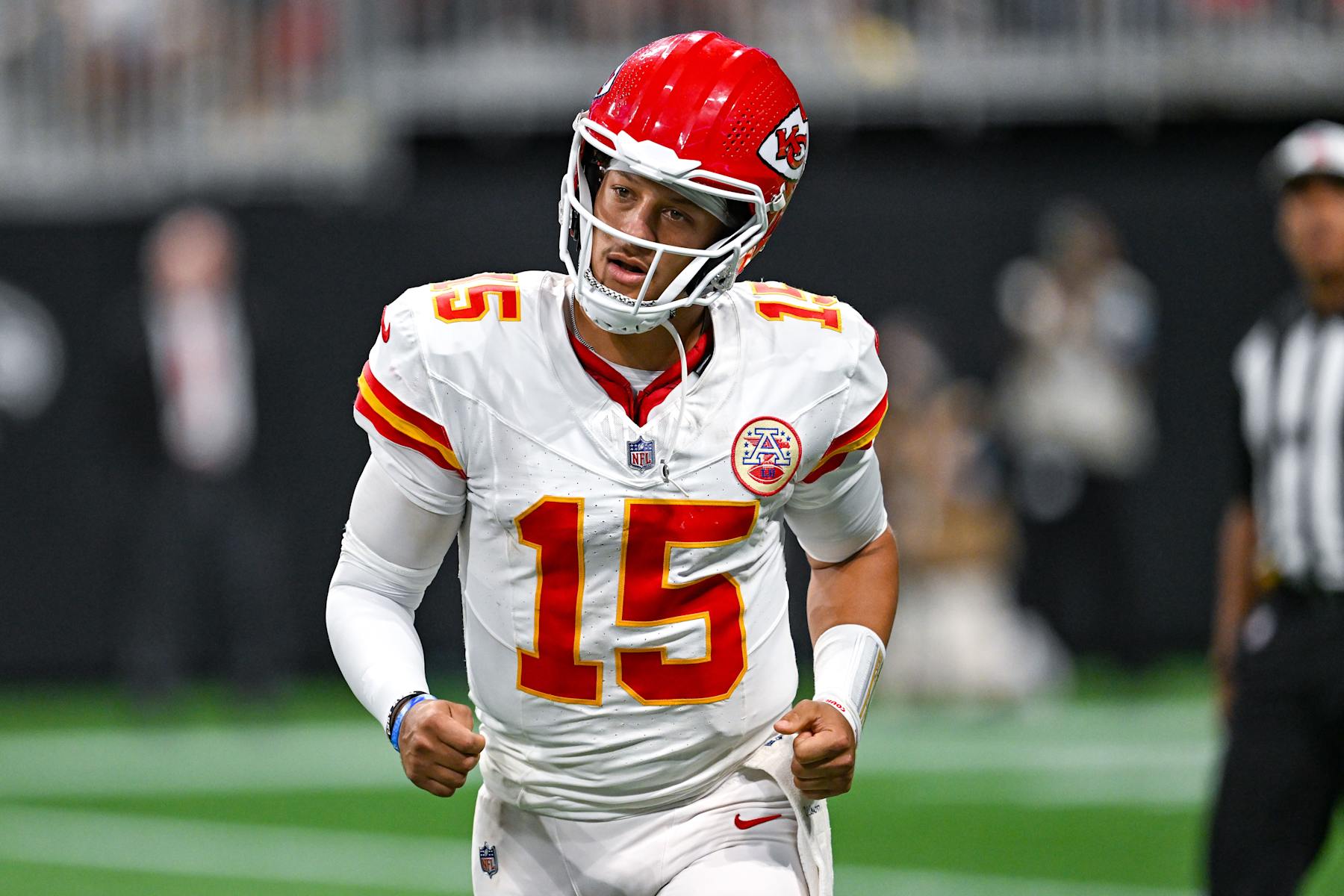 Patrick Mahomes Takes Blame for 2025 Chiefs Inconsistencies